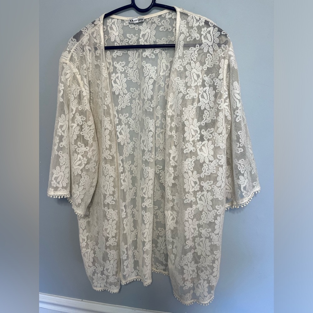 L Express Cream lace light open blouse